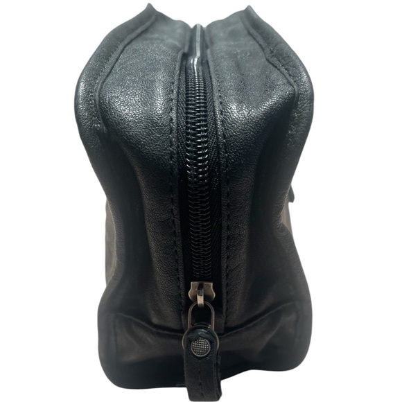 Fossil Black Leather Unisex Travel Pouch, Toiletry Bag, Cosmetic Case - Picture 3 of 8